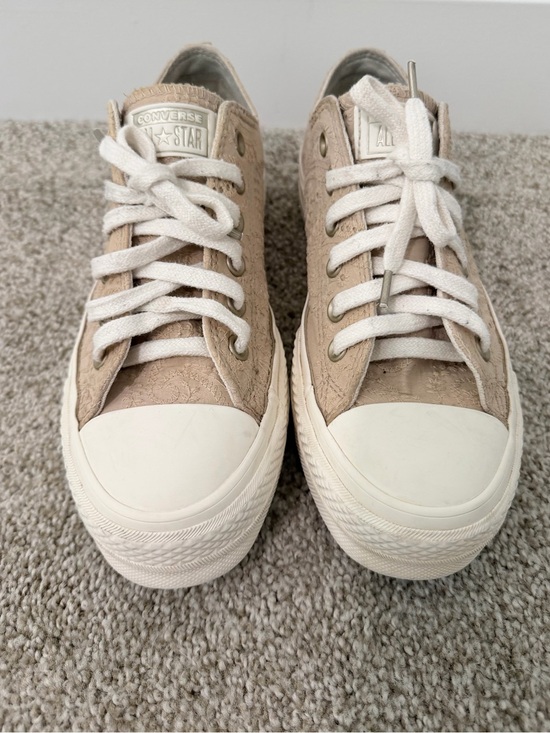 Converse Shoes - Converse Low Top Sneakers in Cream and White